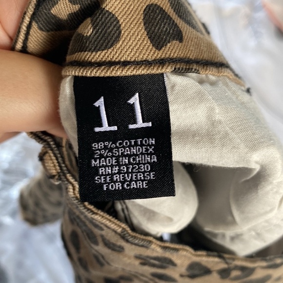 Almost Famous high rise denim mini skirt, brown cheetah print, size 11 - Picture 6 of 6